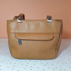 Chic Aurielle Leather Shoulder Bag